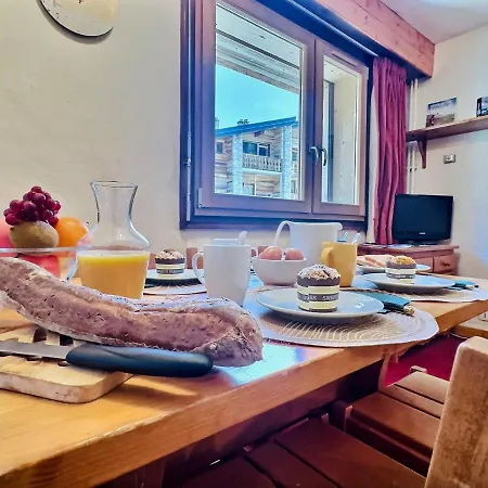 Chaleureux Proche Centre Et Pistes, - Fr-1-411-200 Apartment